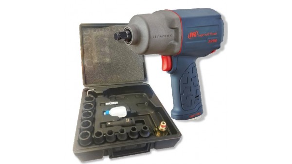 Ingersoll Rand 2235TiMAX KIT 1830Nm 1 350ft lb 1 2 Drive Air Impact Wrench Kit